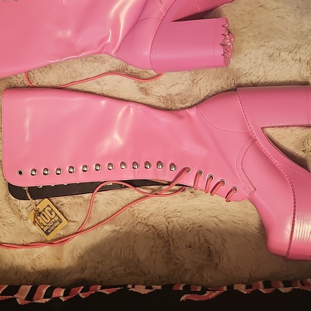 BNWT Roc Austrailia Barbie Pink Lash Lace Up Boots - Picture 12 of 17